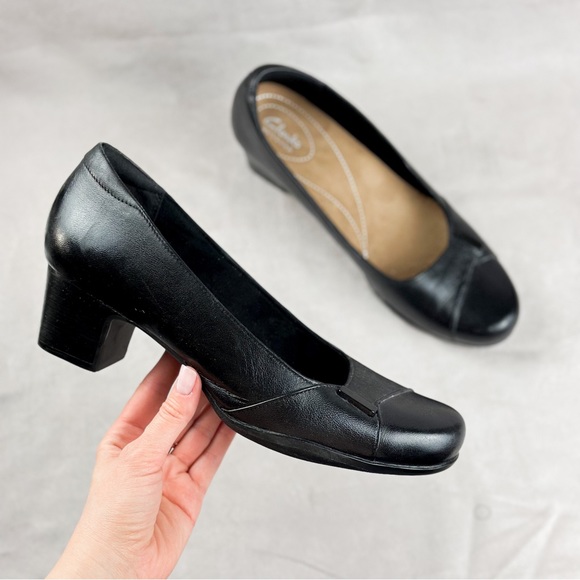 Clarks Artisan Rosalyn Belle black Leather heels size US 10 women - Picture 2 of 16